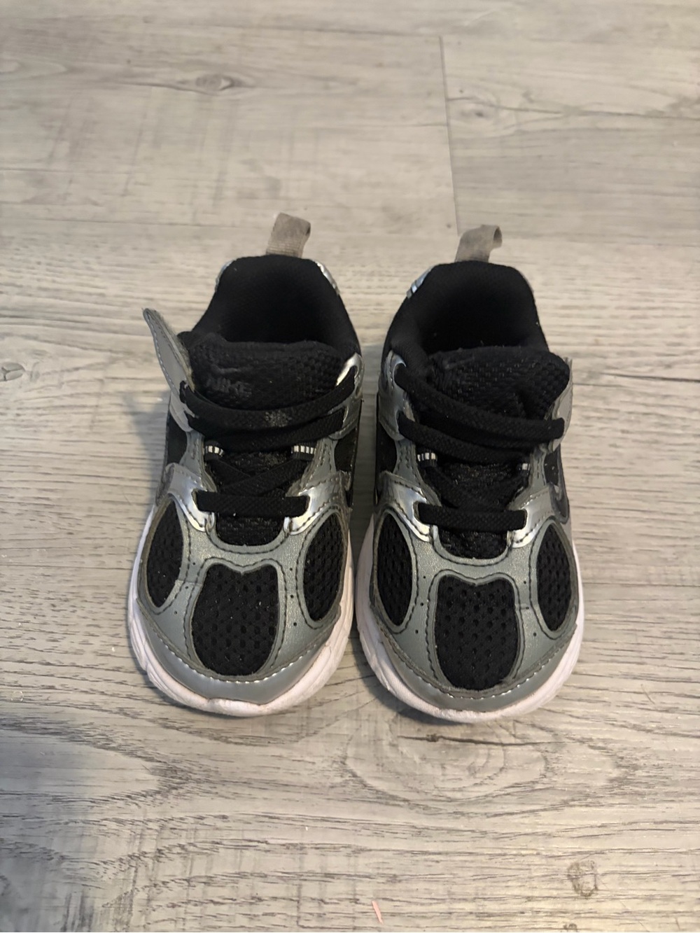 Nike Kids Black and Silver Mesh Athletic Sneakers